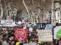 Испания: Жители Барселоны вышли на демонстрацию против туристов