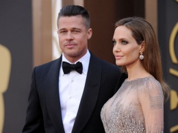 Голливуд в шоке, опозорил на весь белый свет: Как Брэд Питт выбрасывал вещи Анджелины Джоли из дома (ФОТО)