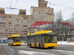 Киев закупил троллейбусы, которые могут объезжать обесточенные участки