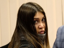 Скандальная гонщица Мара Багдасарян пожелала журналистам «диареи в пробках»