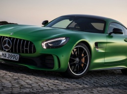 Озвучены австралийские цены 585-сильного купе Mercedes-AMG GT R