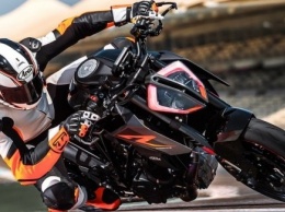 Модернизированный KTM 1290 Super Duke R 2017 получил новую электронику