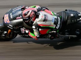 MotoGP: Aprilia работала в двух направлениях на тестах IRTA в Сепанге