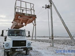 В Авдеевке начали ремонт линий электропередач