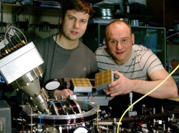Физики создадут квантовый компьютер размером с футбольное поле