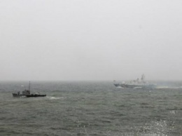 Латвия у своих границ обнаружила военные корабли России