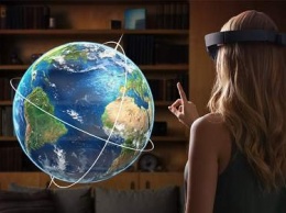 Очки дополненной реальности Hololens через год выпустит Microsoft