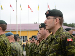 Канаде следует продолжить свое военное присутствие в Украине - СМИ