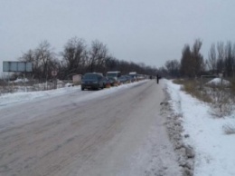 Утром в пунктах пропуска в Донецкой области собралось 530 автомобилей, - Госпогранслужба Украины