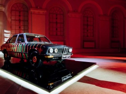 BMW Group Россия представила арт-версию BMW 5 серии на V юбилейной премии The Art Newspaper Russia