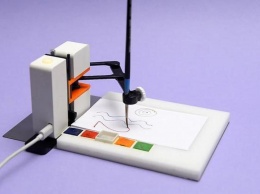 В Британии создан мини-робот для воссоздания человеческих рисунков