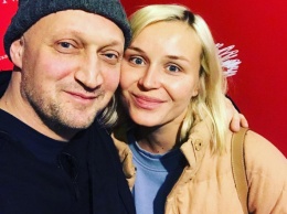 Полина Гагарина имеет схожести с Гошей Куценко , когда на ней нет макияжа