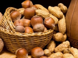 Орехи и морская капуста уменьшают угрозу развития диабета и инсульта