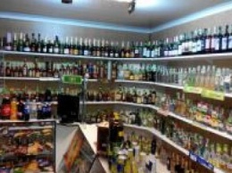 В Мариуполе изьяли почти 2700 бутылок алкогольного фальсификата