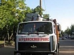 Бердянск в курортный период будут очищать от мусора круглосуточно