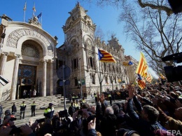 В Испании судят экс-премьера Каталонии, организовавшего референдум о независимости региона