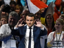 Лидером президентской гонки во Франции неожиданно стал самовыдвиженец