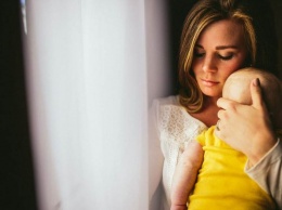 Молодым мамам помогут справиться с послеродовой депрессией