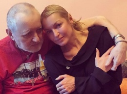 Анастасия Волочкова выложила фото со своим отцом