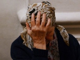 Грабитель отобрал у 80-летней старушки мобильный телефон и 450 гривен