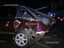 ДТП в Киеве: на Окружной Opel Astra протаранил Ford Scorpio. видео