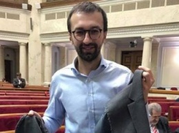 Сергею Лещенко порвали пиджак за пост в Фейсбуке