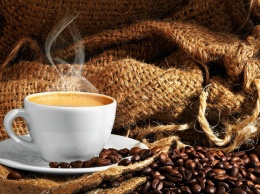 Ученые: Кофе наносит серьезный вред организму женщин 