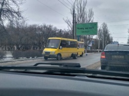 У херсонской маршрутки на ходу отвалилось колесо