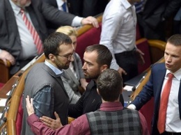 Мельничук VS Лещенко: Как депутаты отреагировали на очередную драку и что предлагают делать
