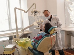 В Запорожском военном госпитале серьезно взялись за зубы бойцов