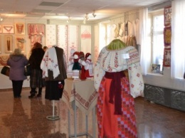 В Кривом Роге открылась выставка народного искусства (ФОТО)