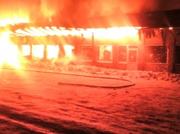 Спасатели опубликовали фото с места пожара в кафе под Запорожьем