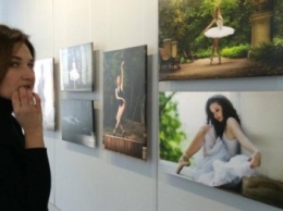 Балерины в выставочном центре покорили мариупольцев (ФОТО)
