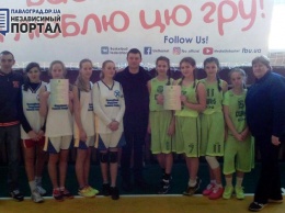 Павлоградские девчонки выбороли право участвовать в Чемпионате Украины по стритболу