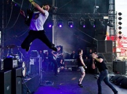 В автобус рокеров The Dillinger Escape Plan врезалась фура, есть пострадавшие