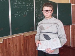Бердянский школьник готовится к всеукраинскому конкурсу юных знатоков Библии