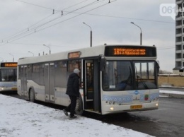 Автобусами 18-й маршрута пользуются 15 тысяч рассажиров в день, из них 11 тысяч - льготники