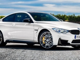 В сети появились первые снимки купе BMW M4 CS без камуфляжа 