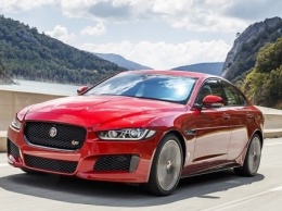 Jaguar добавил F-Pace, XF и XE три новых двигателя