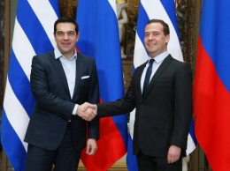 Медведев и Ципрас обговорили вопросы сотрудничества в Египте