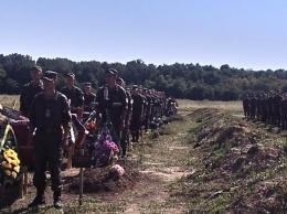 В Запорожье похоронили больше полусотни неопознанных солдат