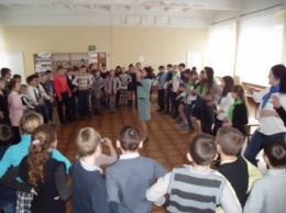 В Северодонецке общественники учили детей и педагогов играть вместе