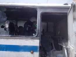 На территории русского драмтеатра в Николаеве сгорел автобус (ФОТО)