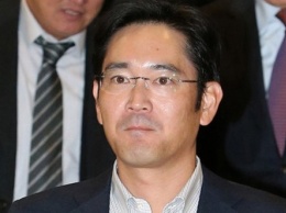 Сын главы Samsung официально задержан за коррупцию