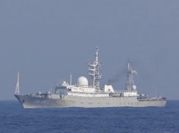 В США высмеяли российский военный корабль у своих берегов