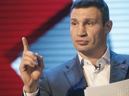 Кличко выдал участникам АТО землю сразу на кладбище