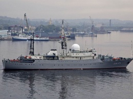 " Это демонстрация немощи". Американские военные высмеяли устаревший российский шпионский корабль