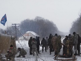" Черное зеркало" за 17 февраля: украинцы " кормят" террористов