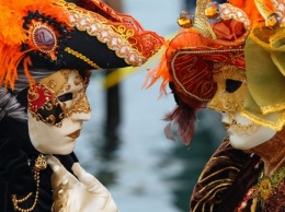 В Венеции стартовал самый красочный карнавал