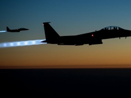 В США для перехвата самолета недалеко от резиденции Трампа подняли в небо два истребителя F-15